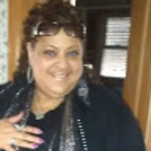 Meet your Posher, Darnette